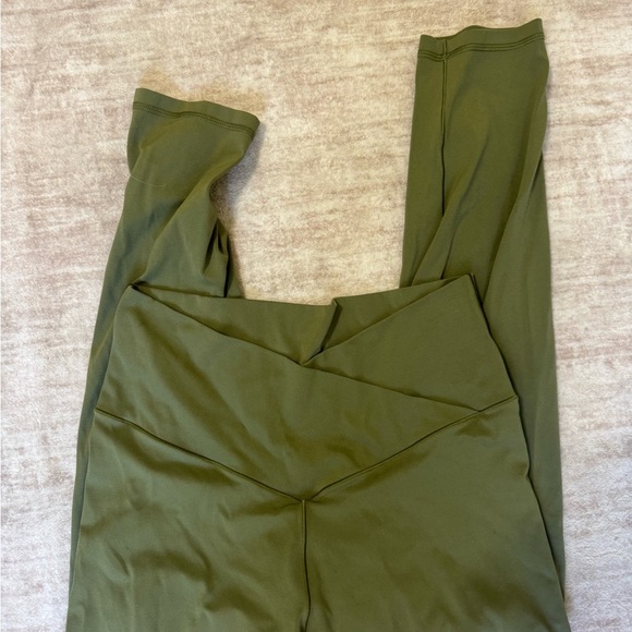Offline By Aerie Crossover leggings size xl - Picture 2 of 3